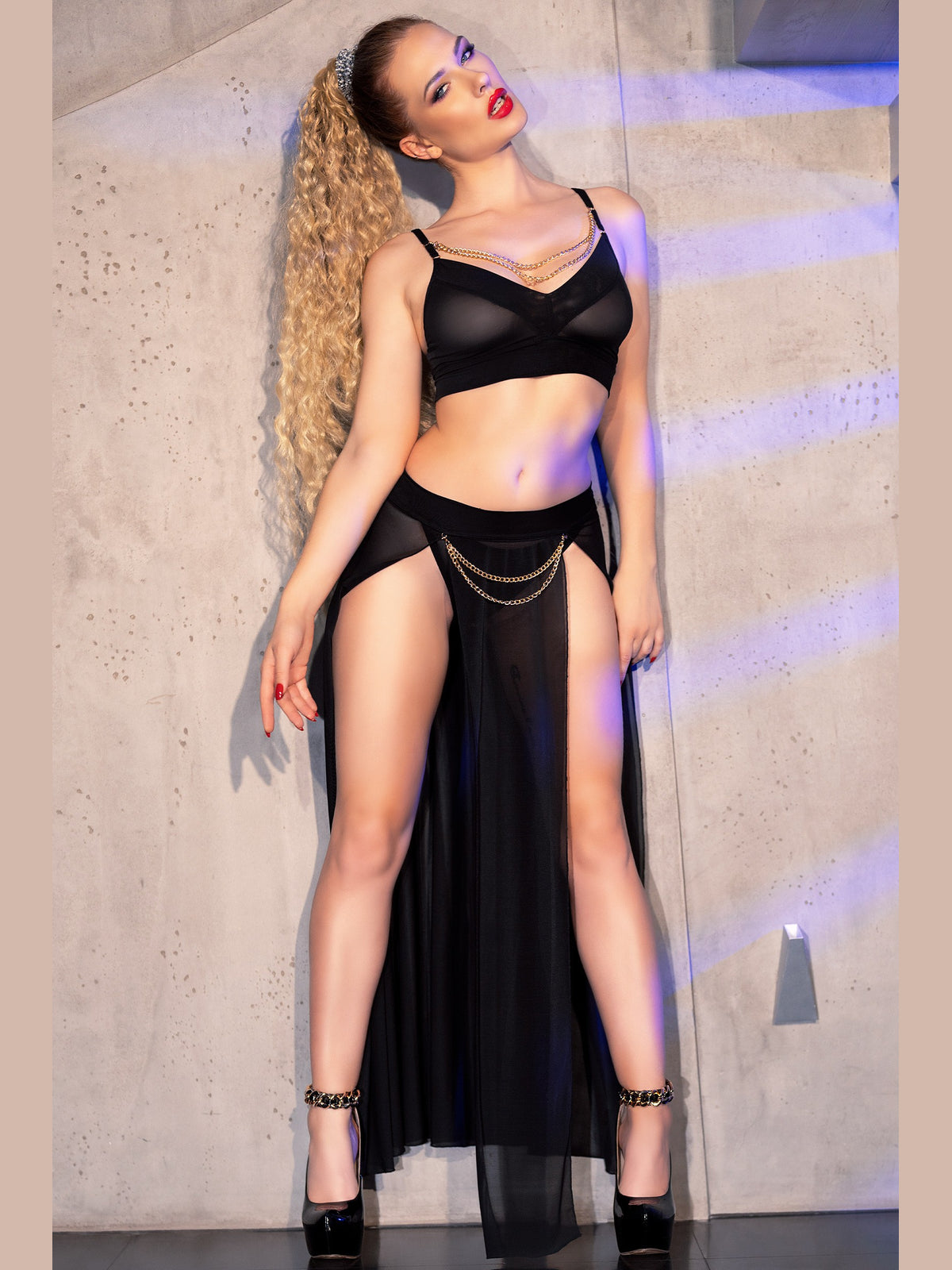 Conjunto 3 pçs - Saia, tanga e top - Saia removivel - Preto (foto 2)