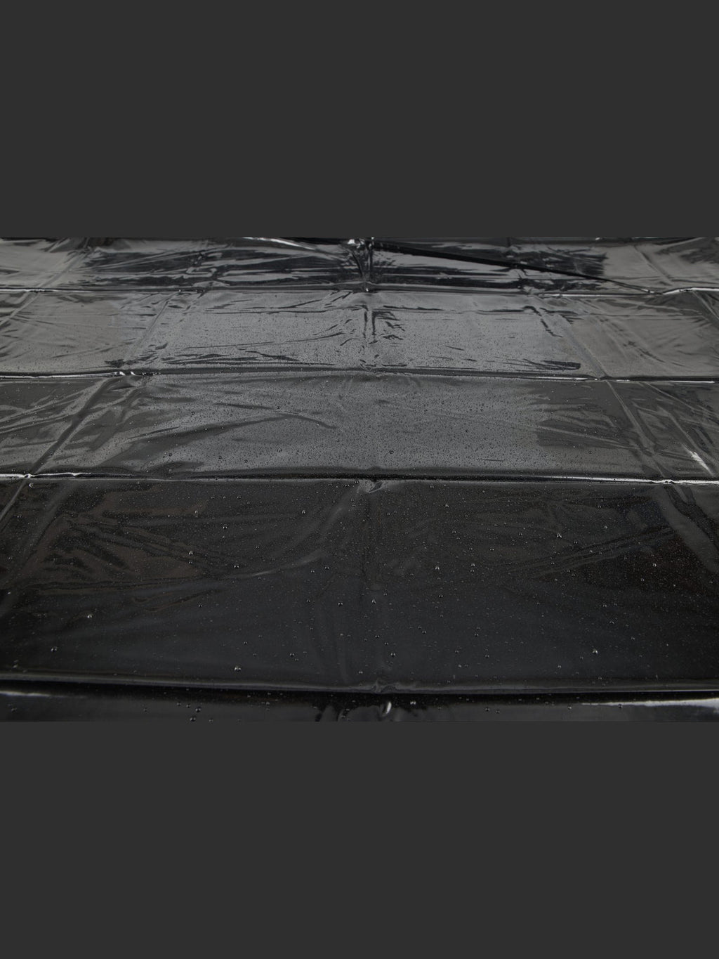 Lençol de vinil brilhante, 200 × 230 cm – Preto · fetish collection (foto 5)